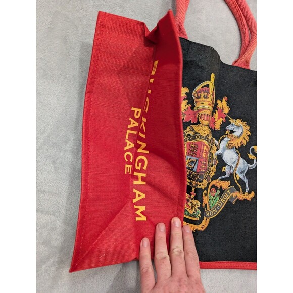 Queen Elizabeth 2013 Tote Bag Windsor Castle Royal Collection - Picture 5 of 7